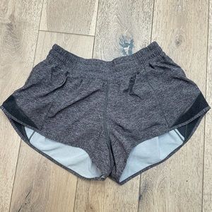 New condition Lululemon hotty hot shorts size 8